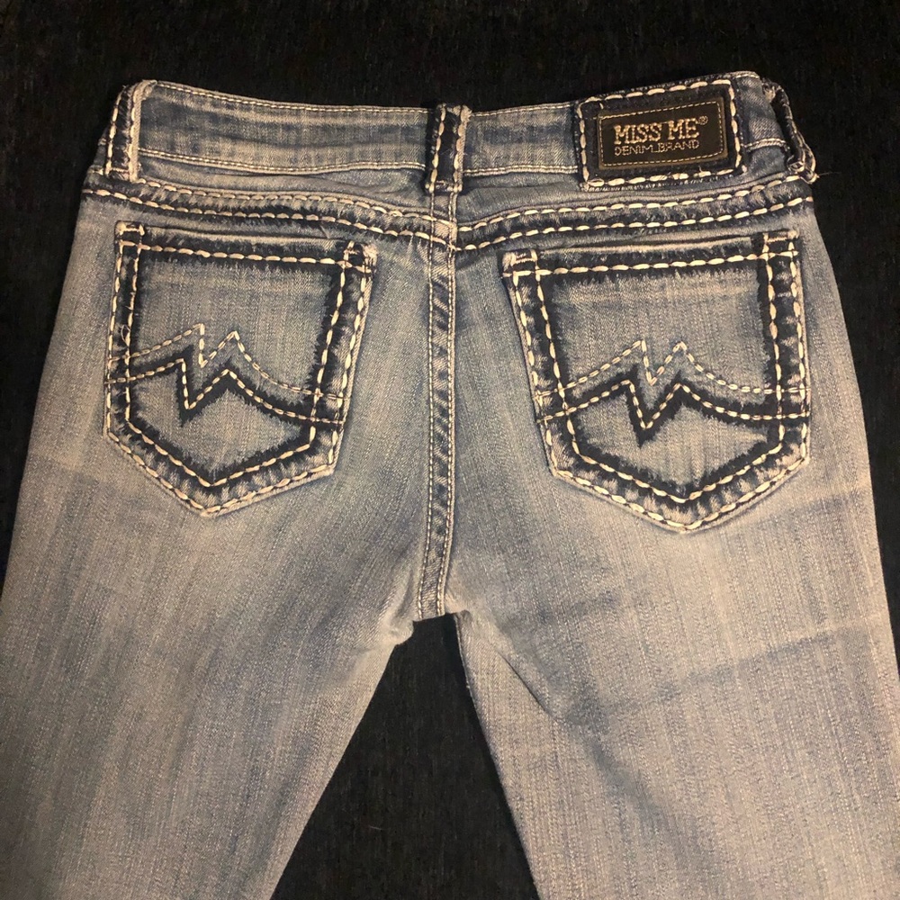 Miss Me Boot Cut Jeans! 29x33.